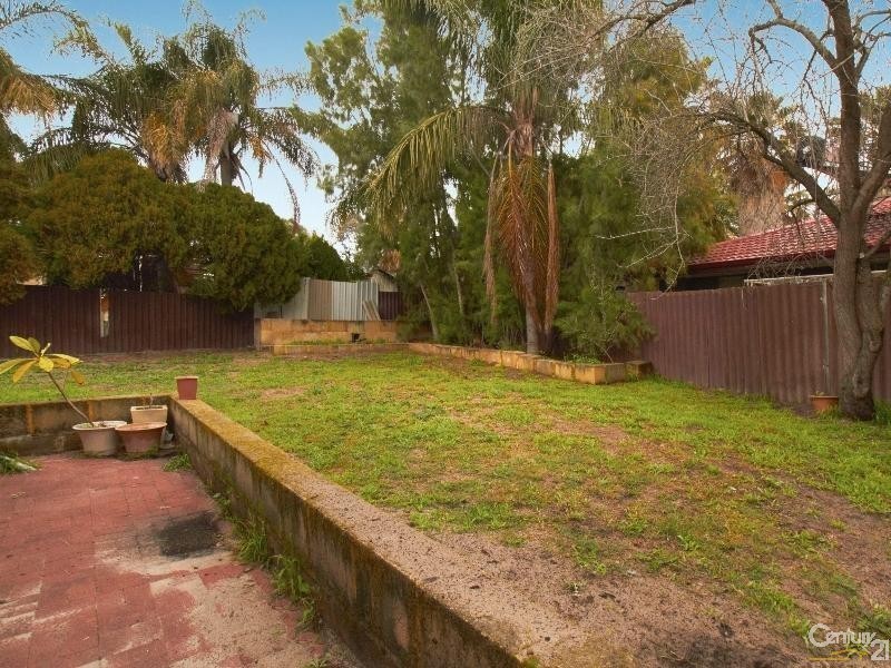 13 McLeish Place, Thornlie WA 6108
