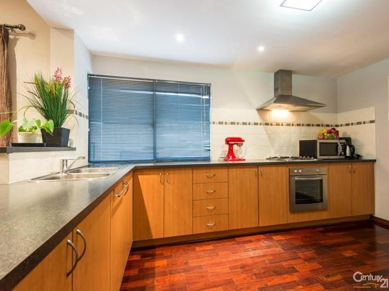 57 Towncentre Drive, Thornlie WA 6108