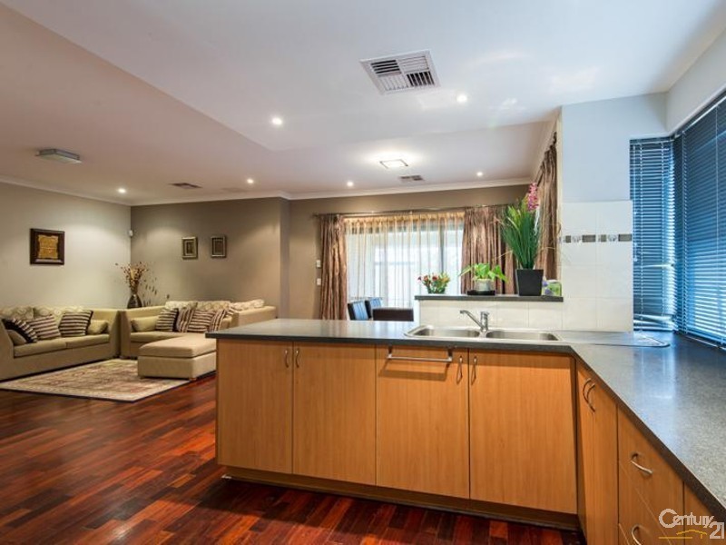 57 Towncentre Drive, Thornlie WA 6108