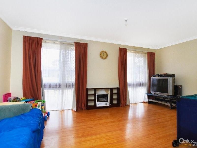 7 Rushbrook Way, Thornlie WA 6108