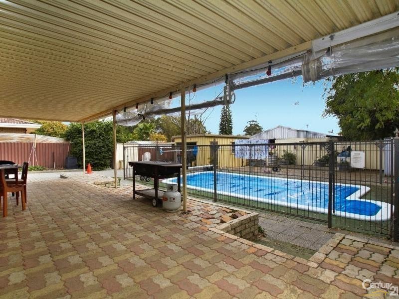 7 Rushbrook Way, Thornlie WA 6108