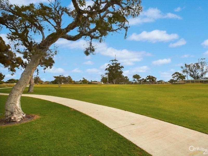 7 Rushbrook Way, Thornlie WA 6108