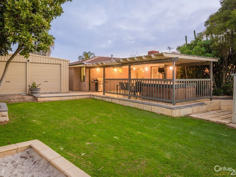 9 Hillegine Court, Gosnells WA 6110