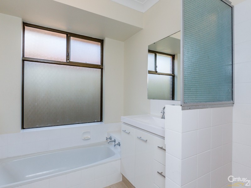 9 Hillegine Court, Gosnells WA 6110