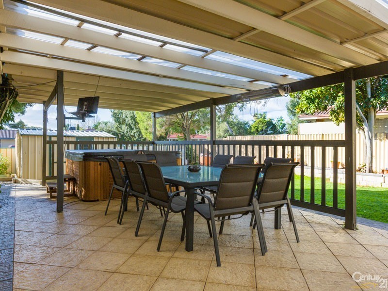 9 Hillegine Court, Gosnells WA 6110