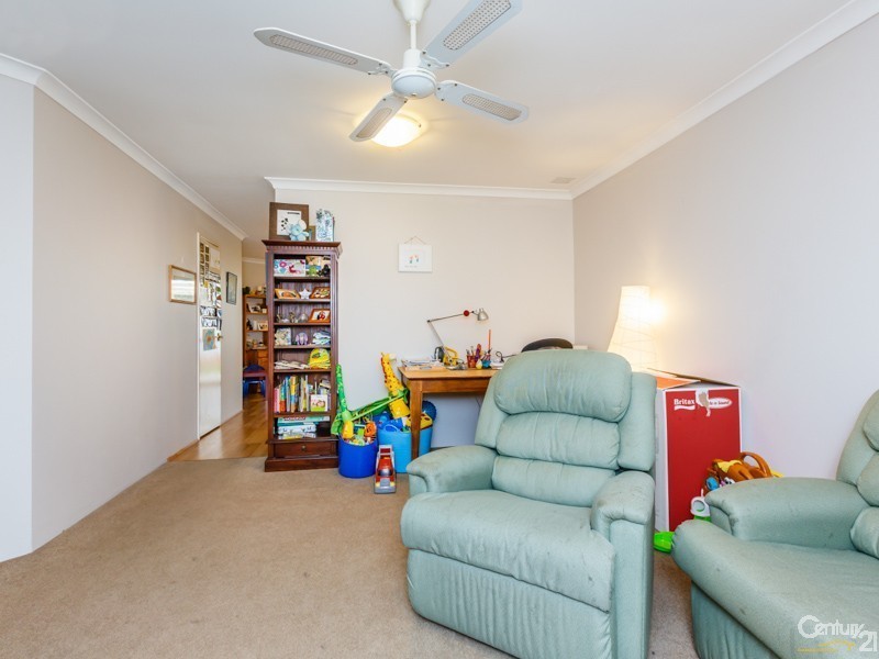 18/11 Elvire Street, Viveash WA 6056
