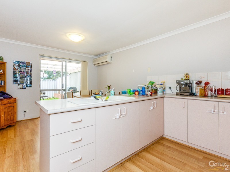 18/11 Elvire Street, Viveash WA 6056