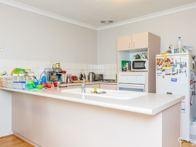 18/11 Elvire Street, Viveash WA 6056