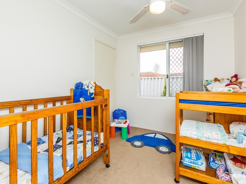 18/11 Elvire Street, Viveash WA 6056