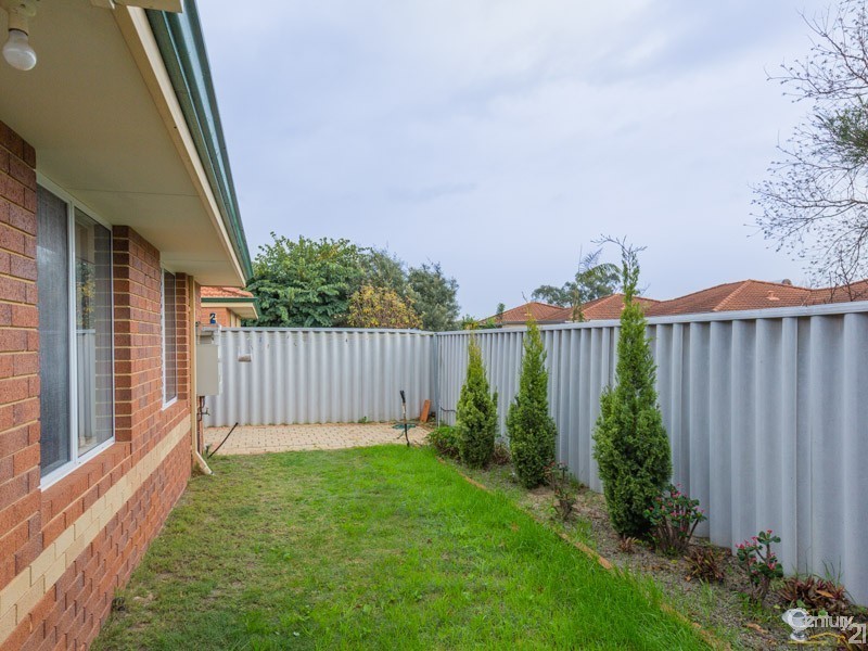 18/11 Elvire Street, Viveash WA 6056