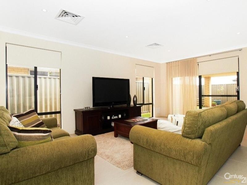 40 Rockefeller Way, Harrisdale WA 6112