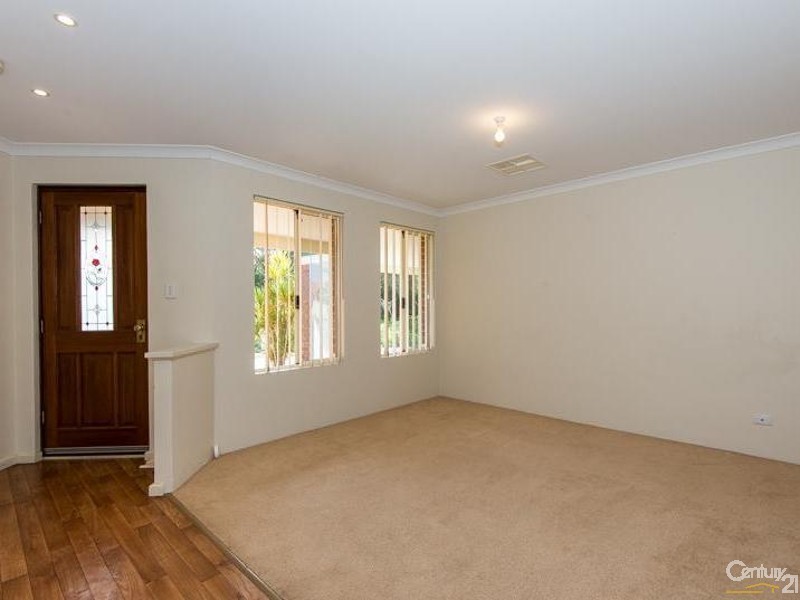 10 Sittella Gardens, East Cannington WA 6107