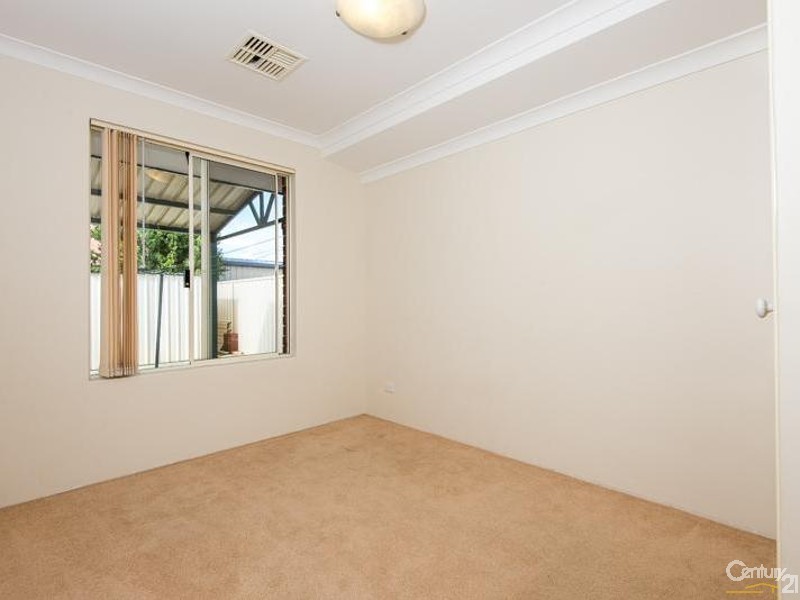 10 Sittella Gardens, East Cannington WA 6107