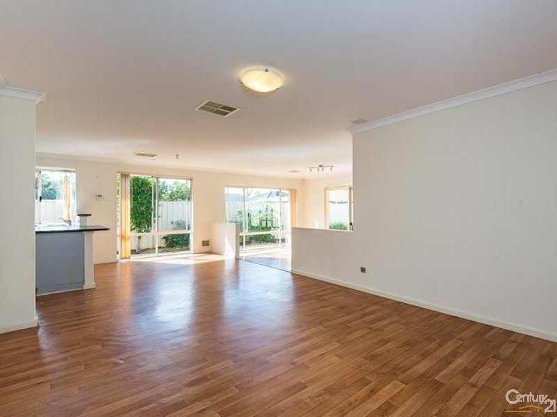 10 Sittella Gardens, East Cannington WA 6107