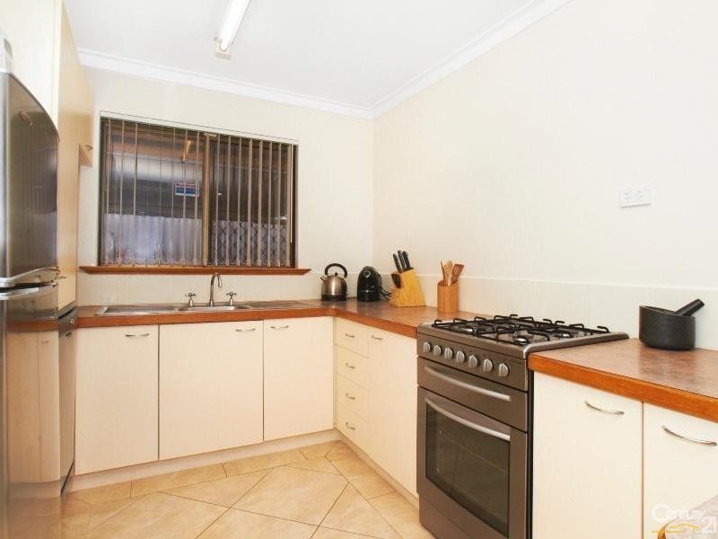 14 Lawrence Street, Gosnells WA 6110