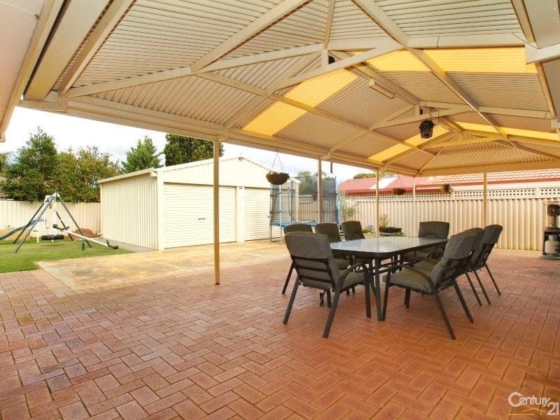 14 Lawrence Street, Gosnells WA 6110