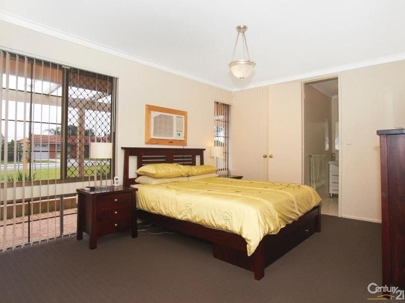 14 Lawrence Street, Gosnells WA 6110