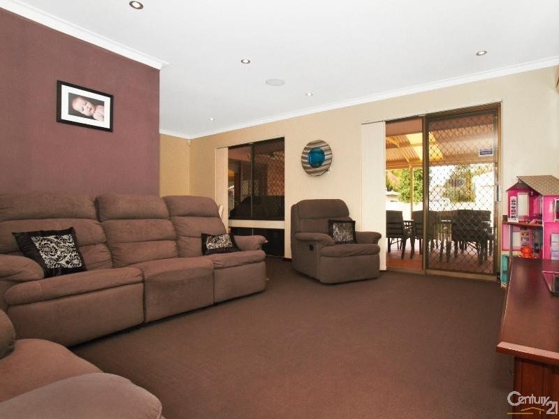 14 Lawrence Street, Gosnells WA 6110