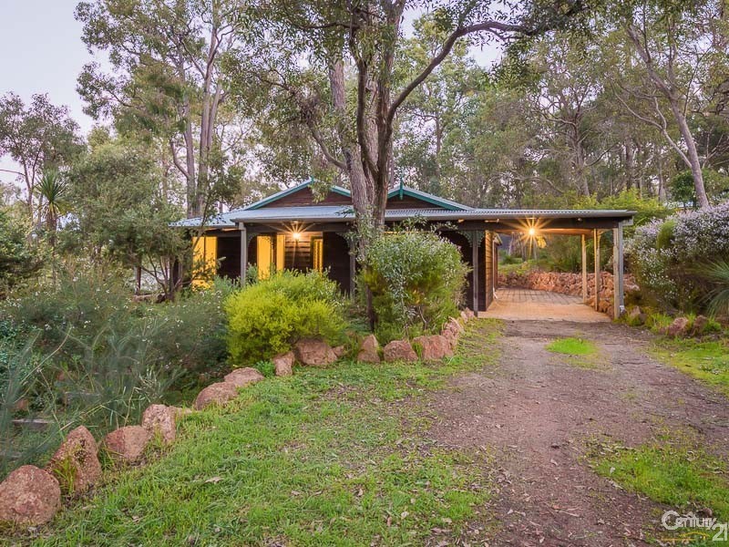 27 Hall Road, Roleystone WA 6111