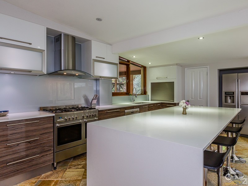 50 Raeburn Road, Roleystone WA 6111