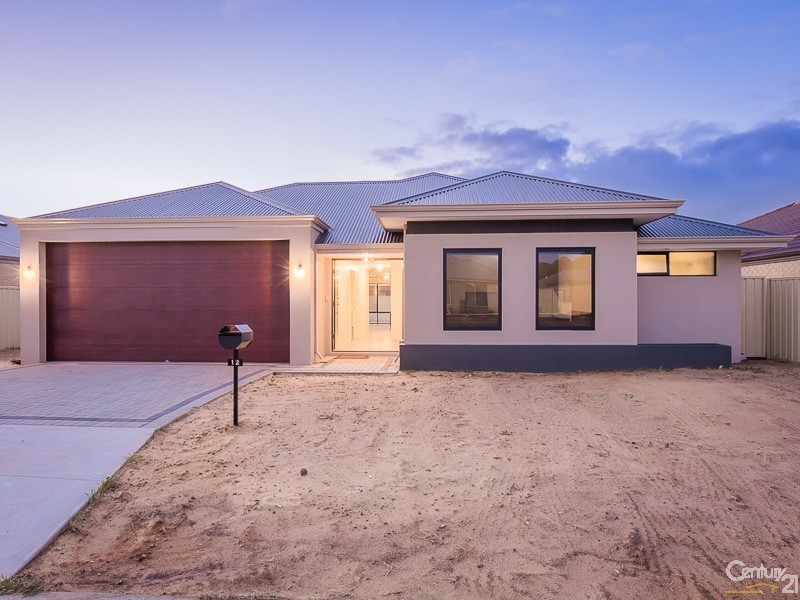12 Lecania Street, Seville Grove WA 6112