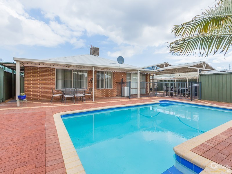 55 Fairfield Gardens, Canning Vale WA 6155