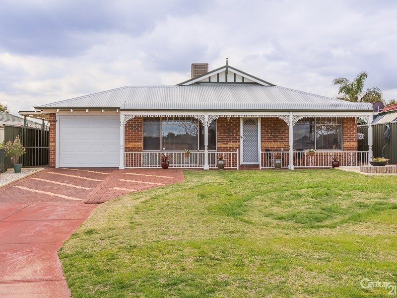 55 Fairfield Gardens, Canning Vale WA 6155