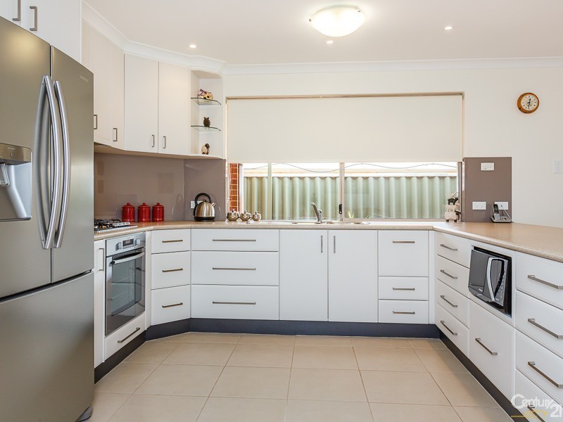 55 Fairfield Gardens, Canning Vale WA 6155
