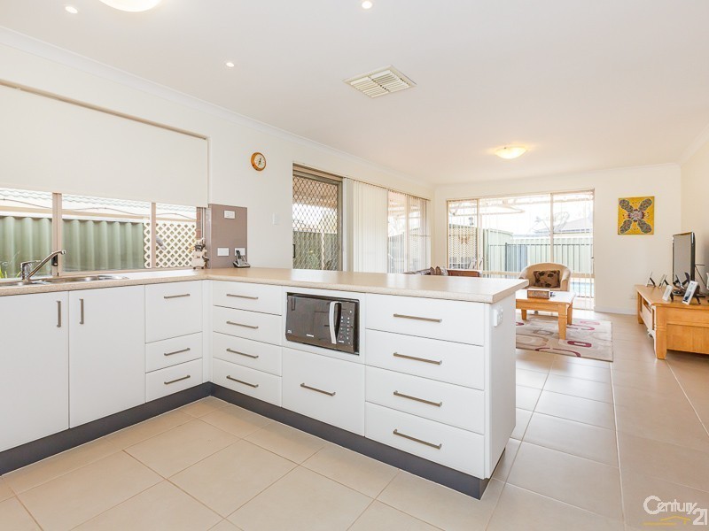 55 Fairfield Gardens, Canning Vale WA 6155