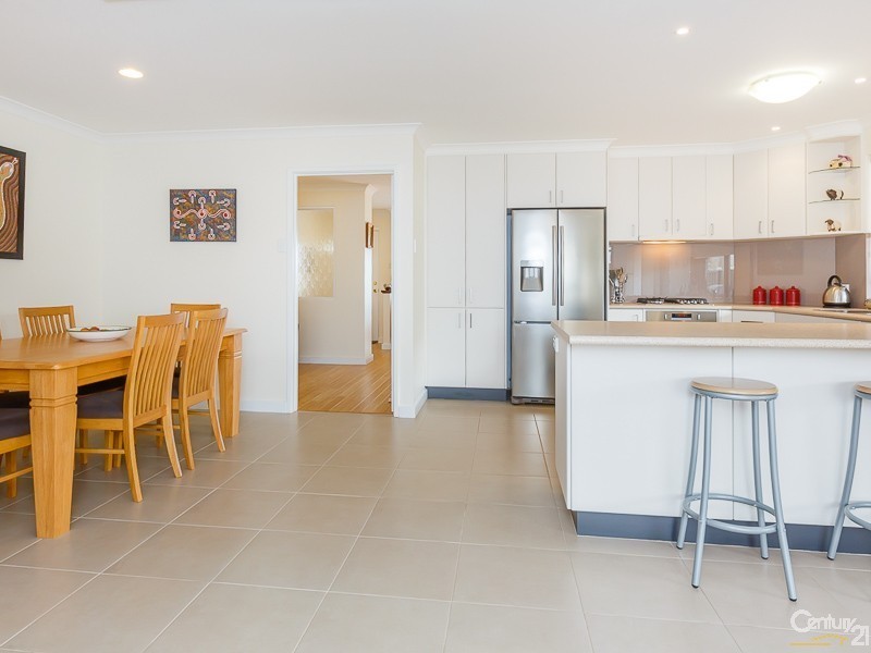55 Fairfield Gardens, Canning Vale WA 6155
