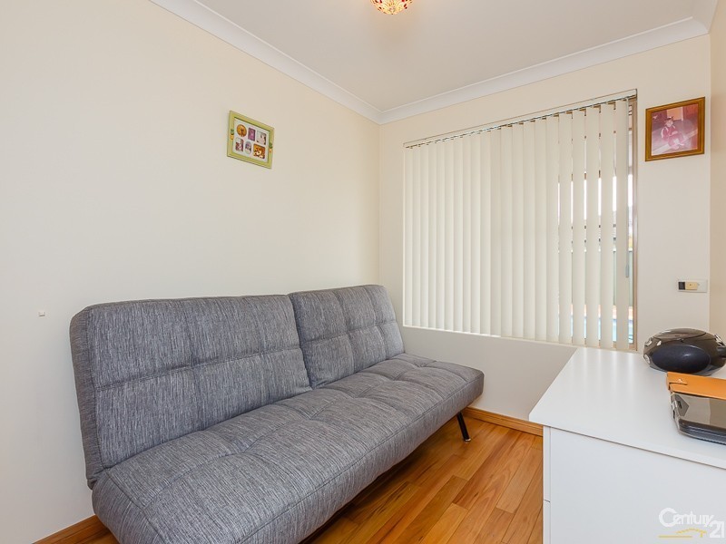 55 Fairfield Gardens, Canning Vale WA 6155