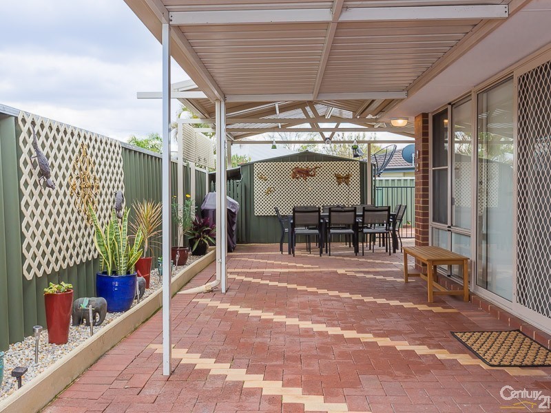 55 Fairfield Gardens, Canning Vale WA 6155