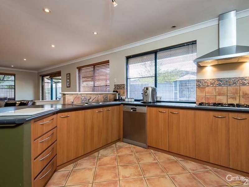 59 Goodwood Way, Canning Vale WA 6155