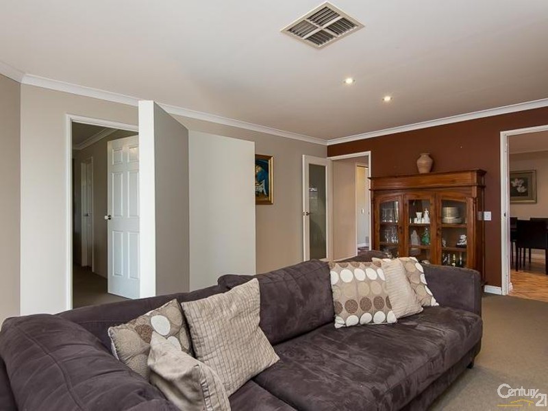 59 Goodwood Way, Canning Vale WA 6155