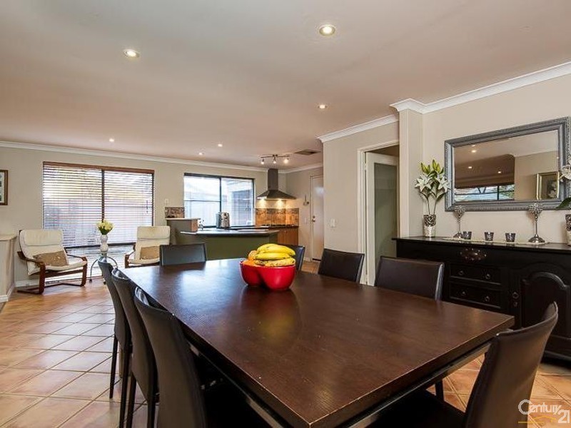 59 Goodwood Way, Canning Vale WA 6155