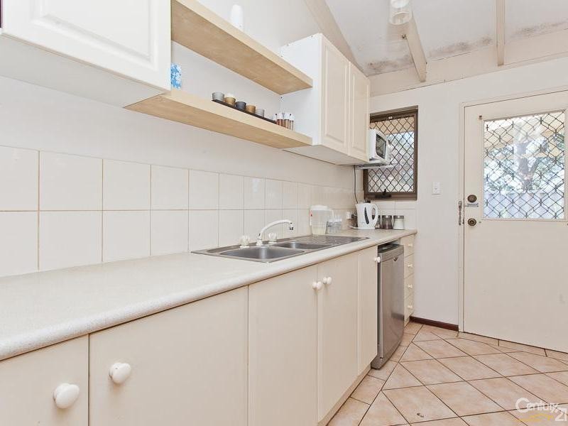 10/7 Menzies Place, Thornlie WA 6108