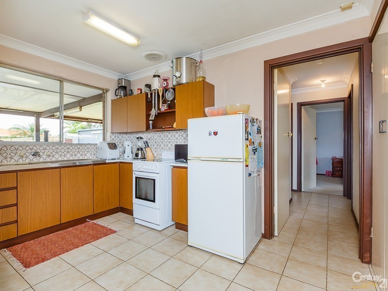 217 Nicholson Road, Lynwood WA 6147