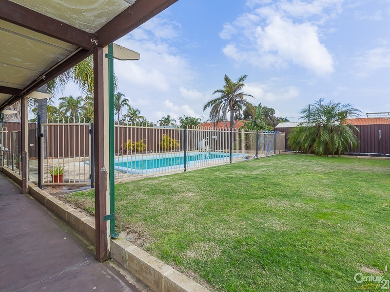 217 Nicholson Road, Lynwood WA 6147