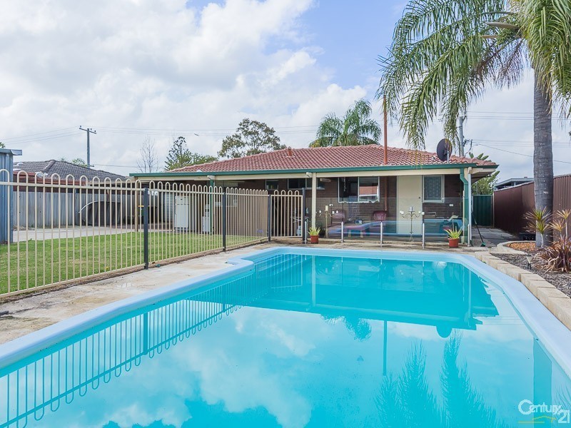 217 Nicholson Road, Lynwood WA 6147