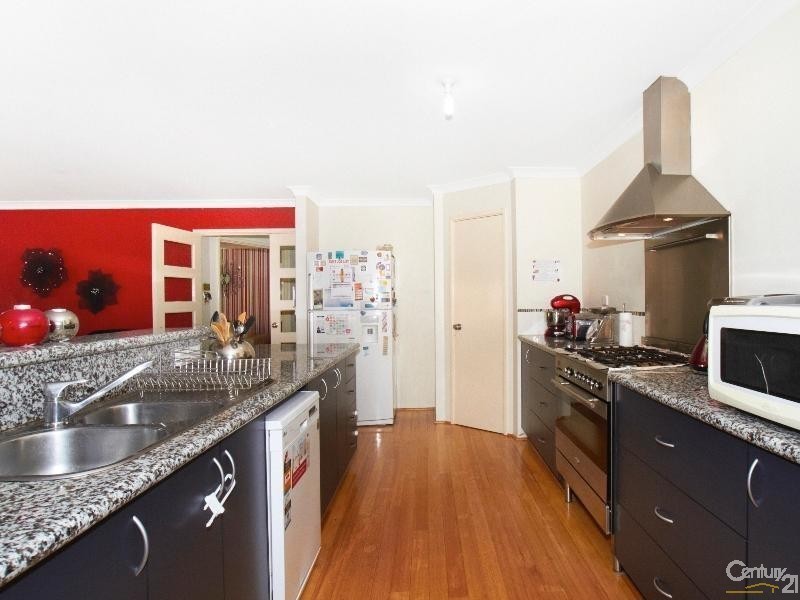 55 Towncentre Drive, Thornlie WA 6108