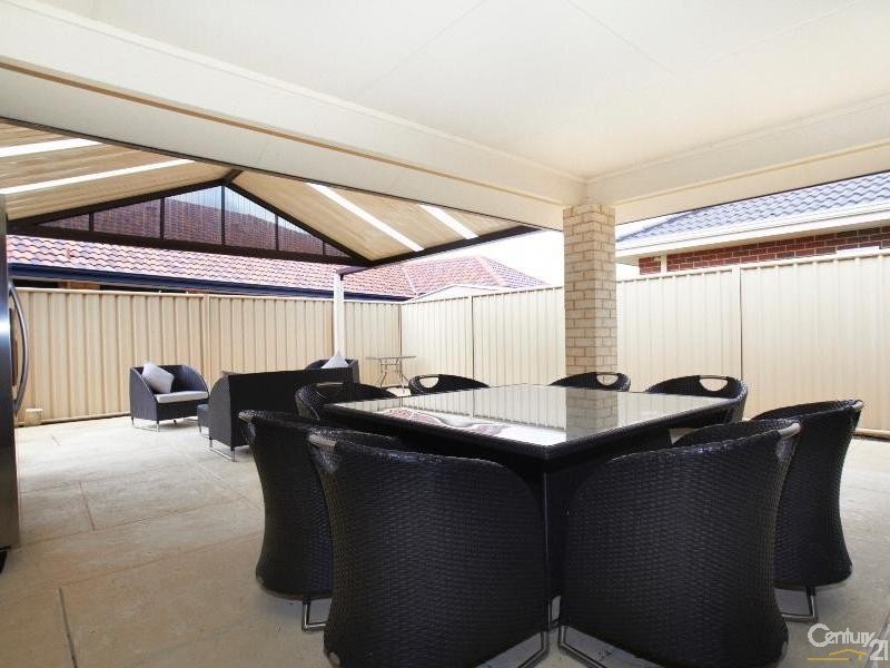 55 Towncentre Drive, Thornlie WA 6108