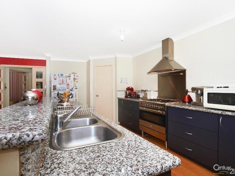 55 Towncentre Drive, Thornlie WA 6108