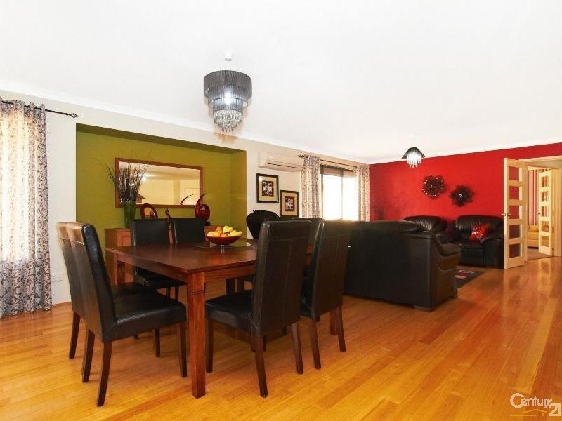 55 Towncentre Drive, Thornlie WA 6108