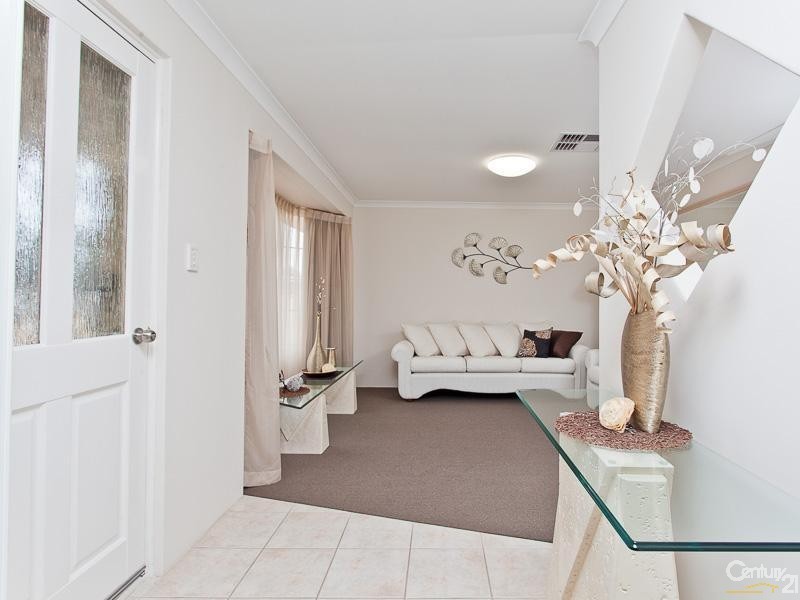 7 Lucinda Court, Huntingdale WA 6110