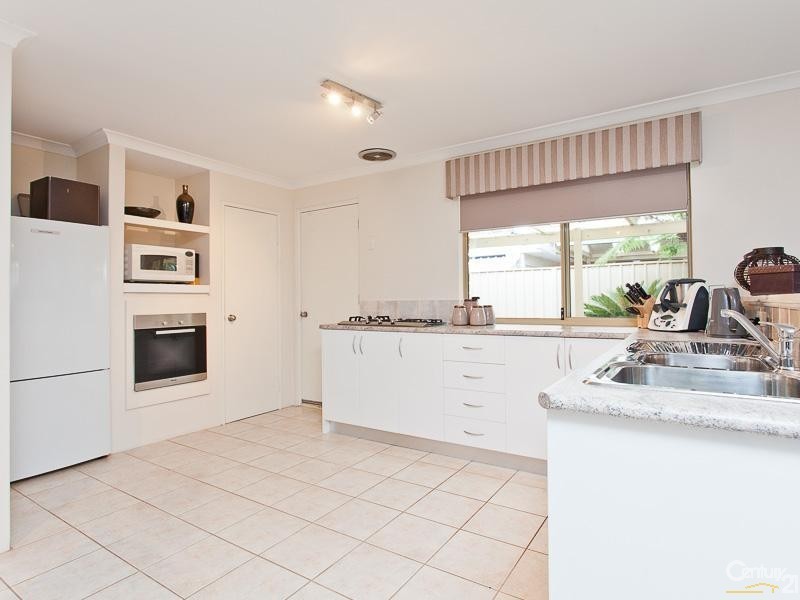 7 Lucinda Court, Huntingdale WA 6110