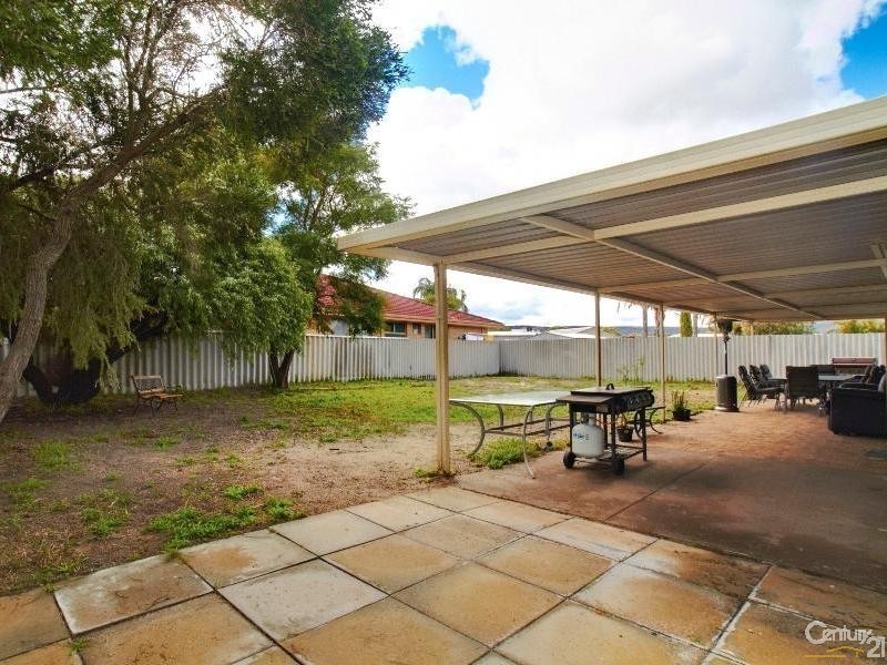 16 Kellerman Way, Gosnells WA 6110