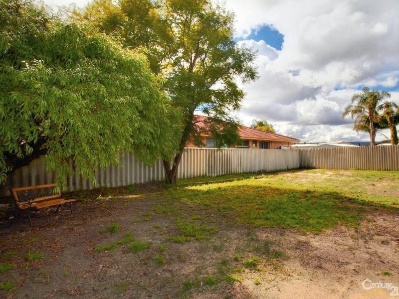 16 Kellerman Way, Gosnells WA 6110