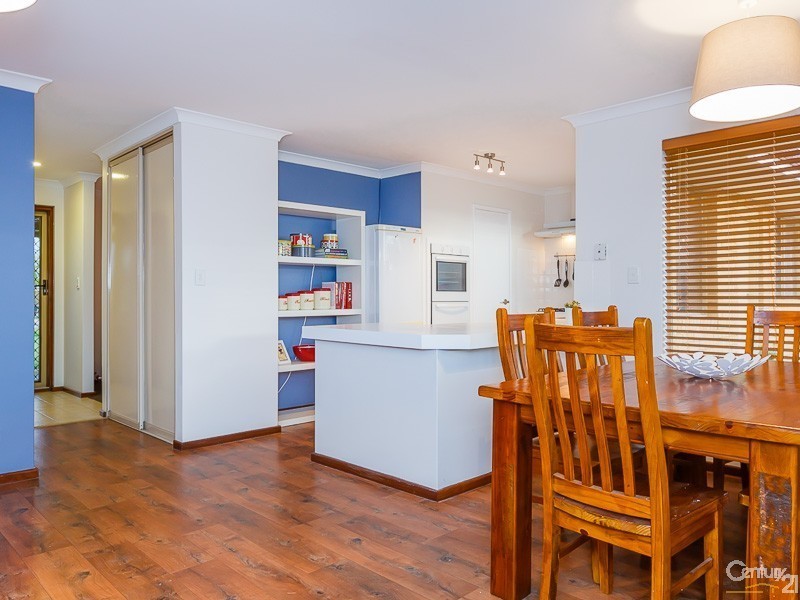 9 Javanica Court, Warnbro WA 6169