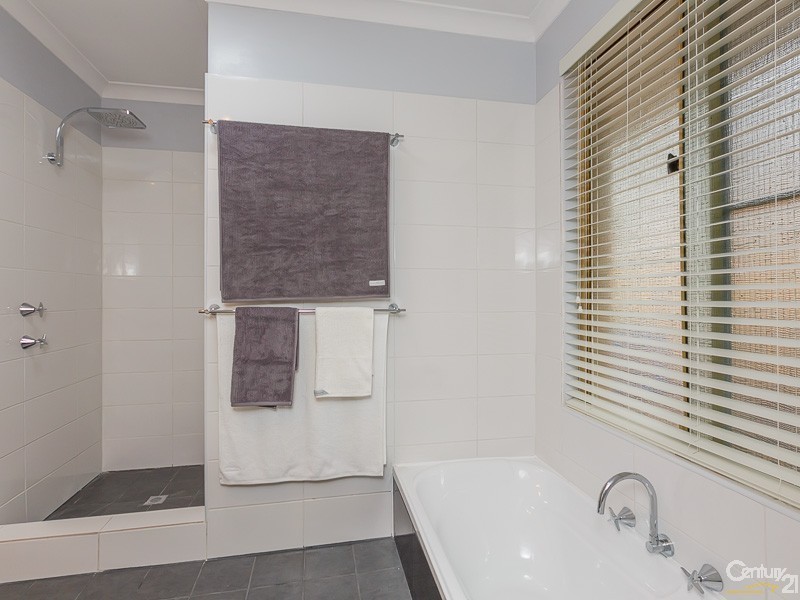 9 Javanica Court, Warnbro WA 6169