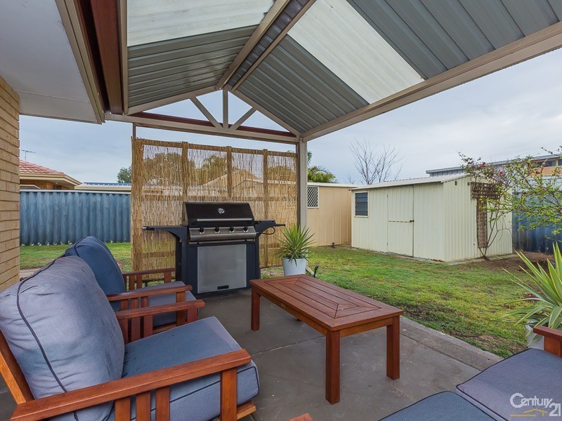 9 Javanica Court, Warnbro WA 6169